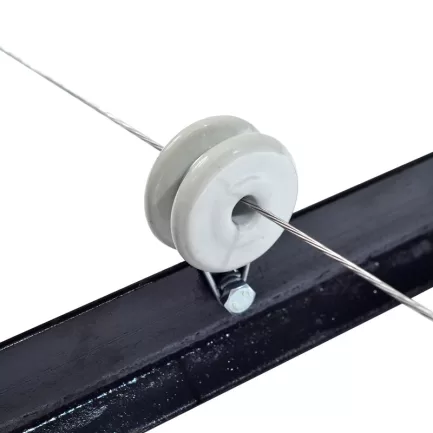 Picket-Fastener-Insulator-Clip_Porcelain-Bobbin-on-Picket - EI-BPFL10
